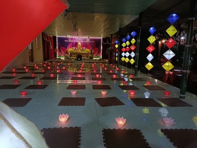 Chùa Nhất Pháp – Đồng Nai: Lễ Hoa đăng kỷ niệm đức Phật A Di Đà