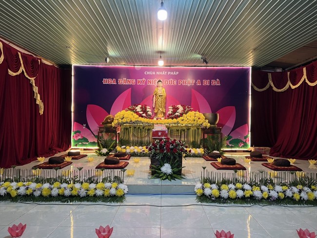 Chùa Nhất Pháp – Đồng Nai: Lễ Hoa đăng kỷ niệm đức Phật A Di Đà