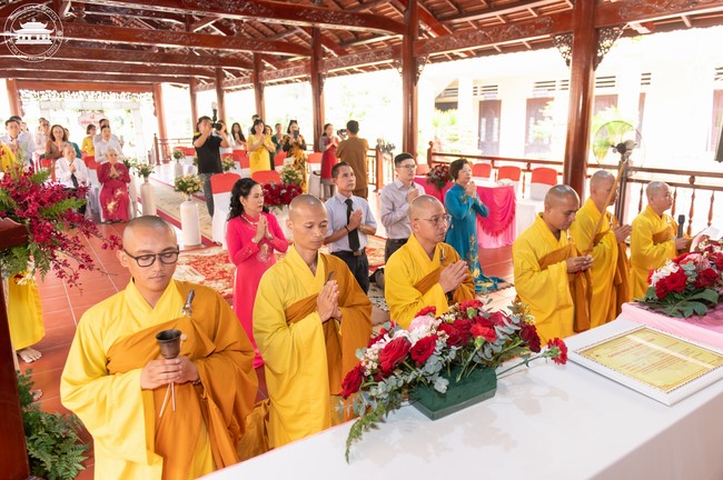 Wedding Ceremony at the pagoda