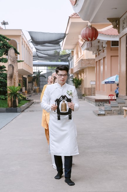 Wedding Ceremony at the pagoda