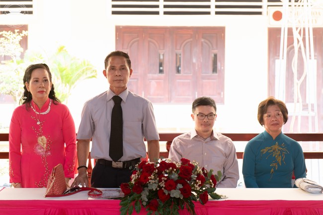 Wedding Ceremony at the pagoda