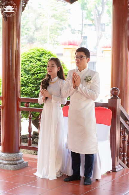 Wedding Ceremony at the pagoda