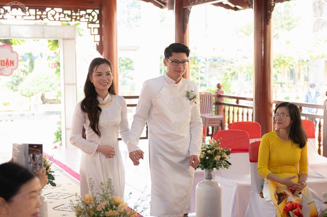 Wedding Ceremony at the pagoda