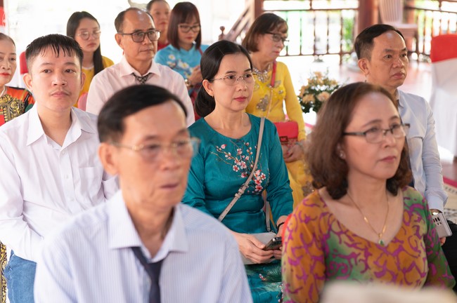 Wedding Ceremony at the pagoda