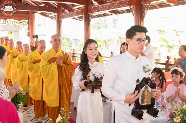 Wedding Ceremony at the pagoda
