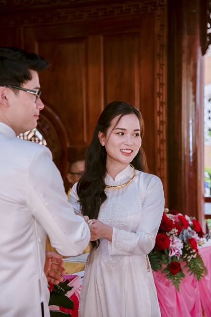 Wedding Ceremony at the pagoda