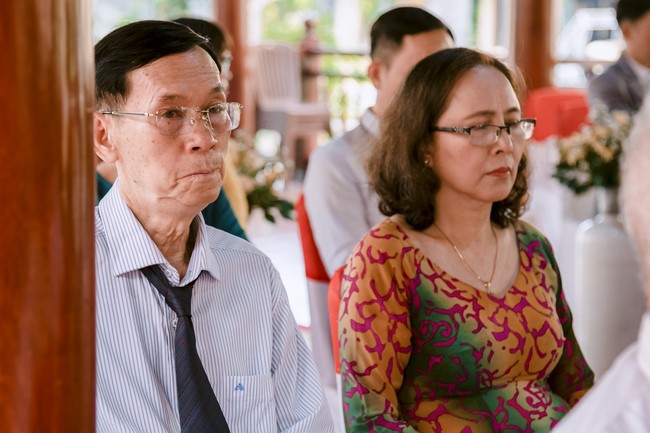 Wedding Ceremony at the pagoda