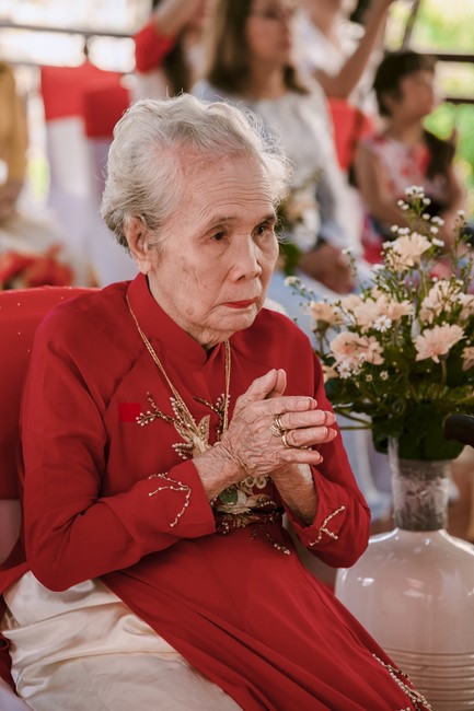 Wedding Ceremony at the pagoda