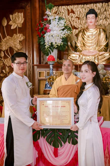 Wedding Ceremony at the pagoda