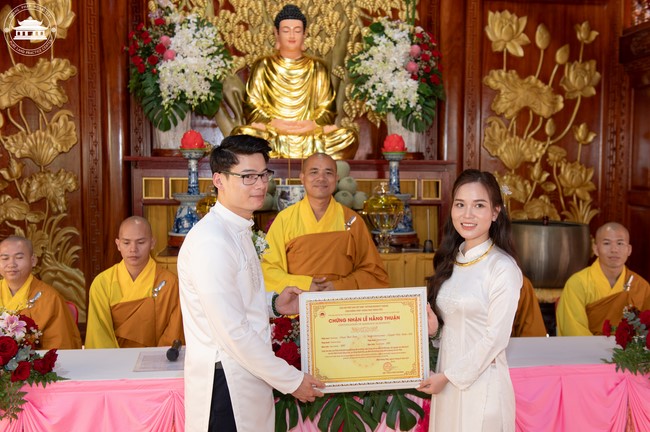 Wedding Ceremony at the pagoda