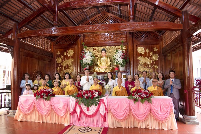 Wedding Ceremony at the pagoda