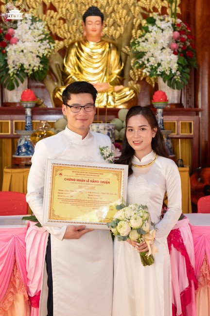 Wedding Ceremony at the pagoda