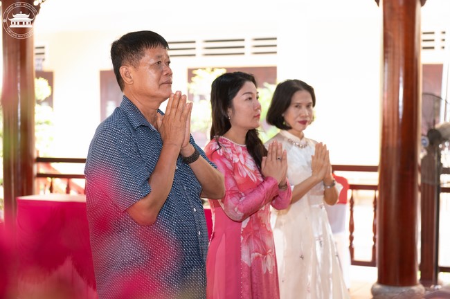 Wedding Ceremony at the pagoda