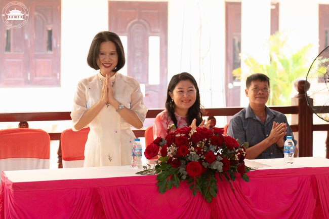 Wedding Ceremony at the pagoda