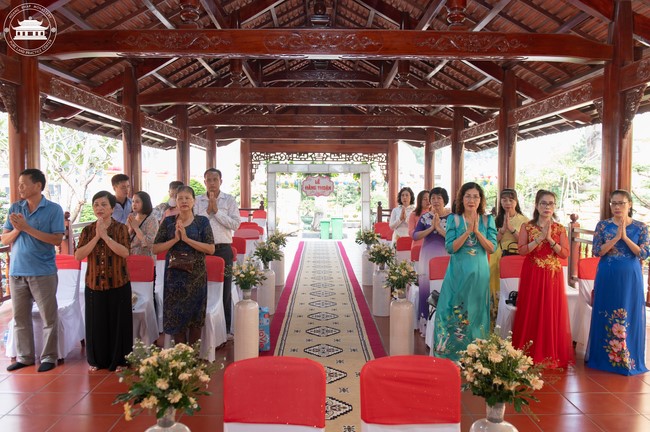 Wedding Ceremony at the pagoda