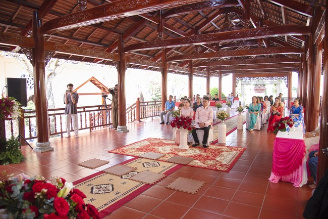 Wedding Ceremony at the pagoda