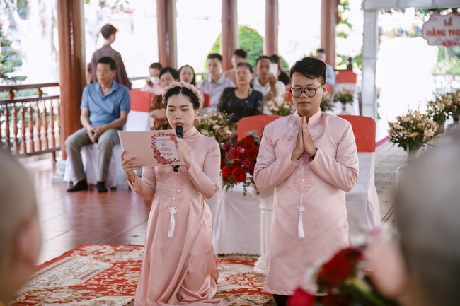 Wedding Ceremony at the pagoda