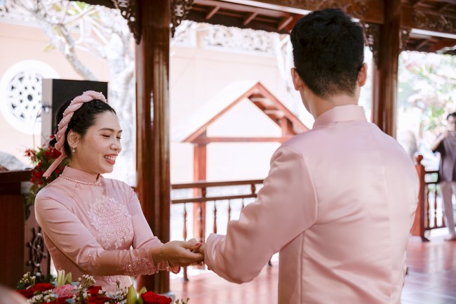 Wedding Ceremony at the pagoda