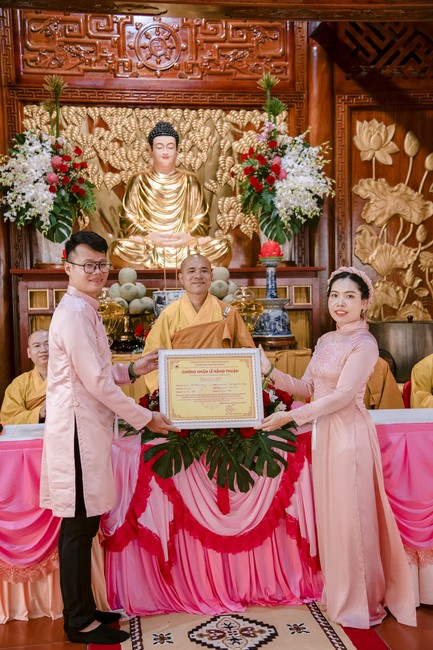 Wedding Ceremony at the pagoda
