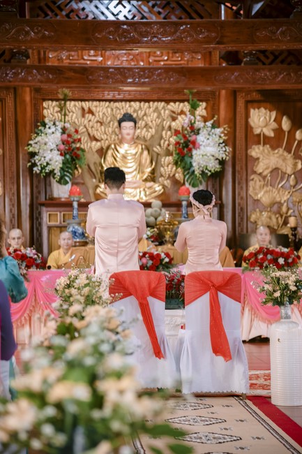 Wedding Ceremony at the pagoda