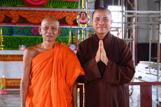 Quỹ đào tạo Tăng tài Ngộ Chân Tử cúng dường tại Học viện Phật giáo Nam Tông Khmer,  Cần Thơ.