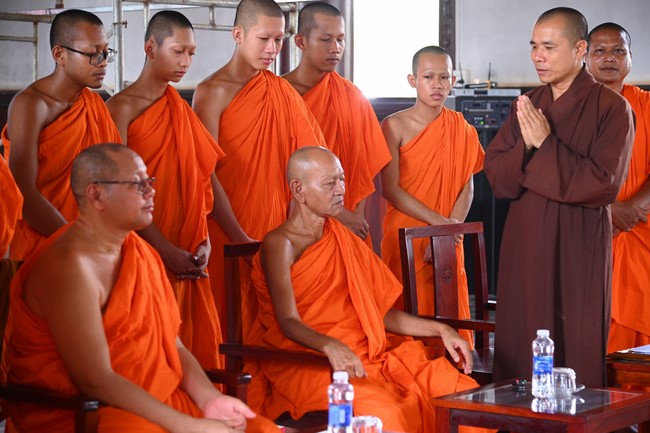 Quỹ đào tạo Tăng tài Ngộ Chân Tử cúng dường tại Học viện Phật giáo Nam Tông Khmer,  Cần Thơ.