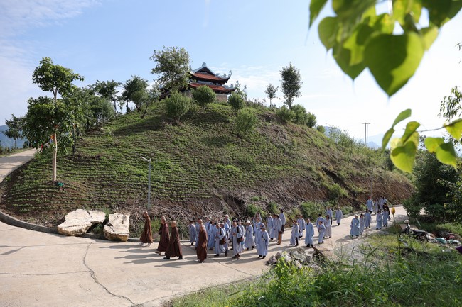 Chương Trình Giao Lưu Nhân Dân - Kết Tình Huynh Đệ Tại Khu Văn Hóa Tâm Linh Quỳnh Nhai Cam Lộ Tự - Phần 3: Tâm Linh, Gắn Kết và Tri Ân - Hành Trình Tại Quỳnh Nhai