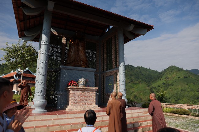 Chương Trình Giao Lưu Nhân Dân - Kết Tình Huynh Đệ Tại Khu Văn Hóa Tâm Linh Quỳnh Nhai Cam Lộ Tự - Phần 3: Tâm Linh, Gắn Kết và Tri Ân - Hành Trình Tại Quỳnh Nhai