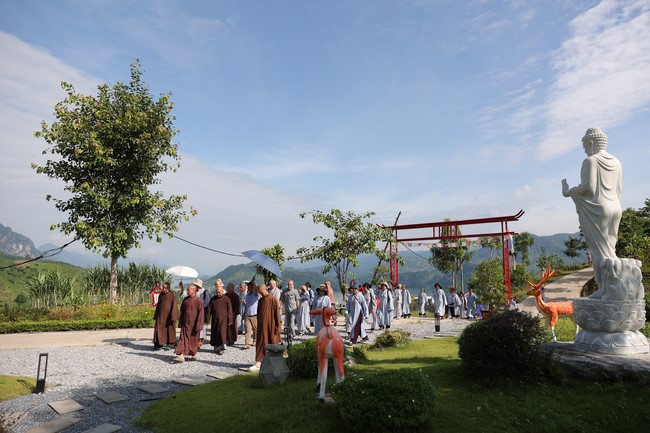 Chương Trình Giao Lưu Nhân Dân - Kết Tình Huynh Đệ Tại Khu Văn Hóa Tâm Linh Quỳnh Nhai Cam Lộ Tự - Phần 3: Tâm Linh, Gắn Kết và Tri Ân - Hành Trình Tại Quỳnh Nhai