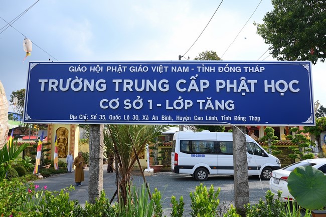 Quỹ đào tạo Tăng tài Ngộ Chân Tử cúng dường tại Trường Trung cấp Phật học tỉnh Đồng Tháp