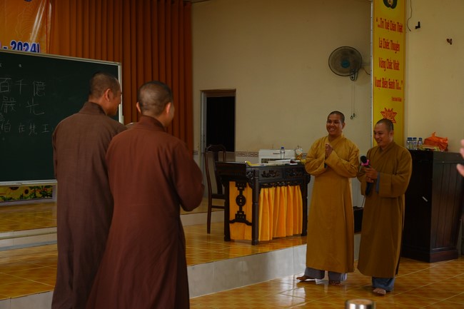 Quỹ đào tạo Tăng tài Ngộ Chân Tử cúng dường tại Trường Trung cấp Phật học tỉnh Đồng Tháp