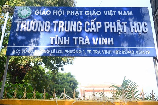 Quỹ đào tạo Tăng tài Ngộ Chân Tử cúng dường tại Trường Trung cấp Phật học tỉnh Trà Vinh