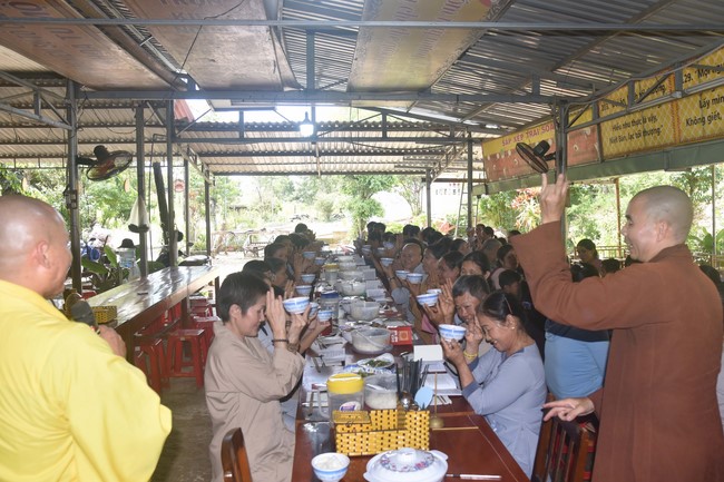 Chùa Đăng Pháp - Bình Phước: Khóa tu Một ngày an lạc