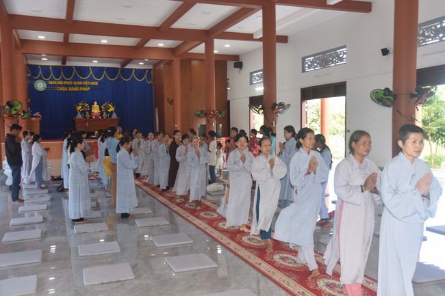 Chùa Đăng Pháp - Bình Phước: Khóa tu Một ngày an lạc