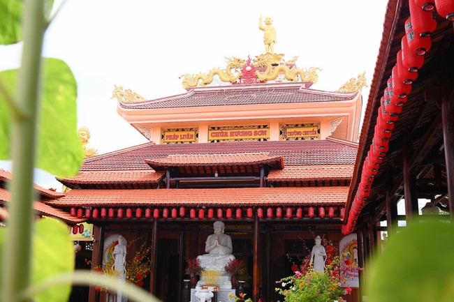 Quỹ đào tạo Tăng tài “Ngộ Chân Tử” cúng dường tại trường Trung cấp Phật học Sóc Trăng