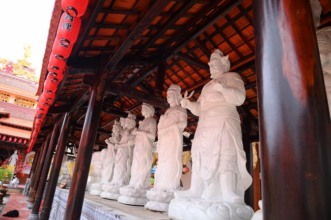 Quỹ đào tạo Tăng tài “Ngộ Chân Tử” cúng dường tại trường Trung cấp Phật học Sóc Trăng