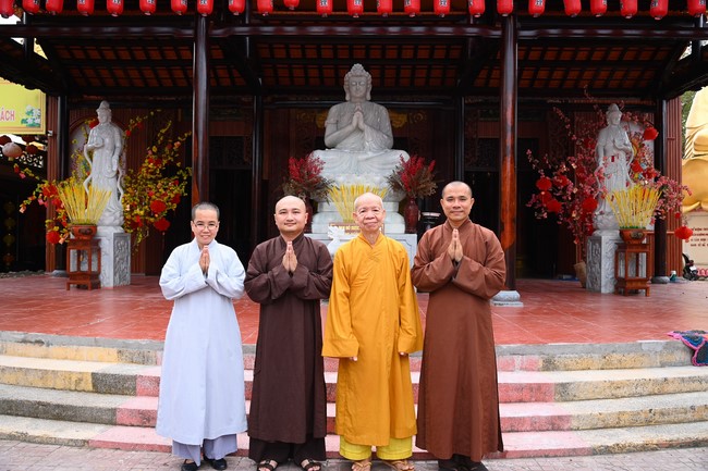 Quỹ đào tạo Tăng tài “Ngộ Chân Tử” cúng dường tại trường Trung cấp Phật học Sóc Trăng