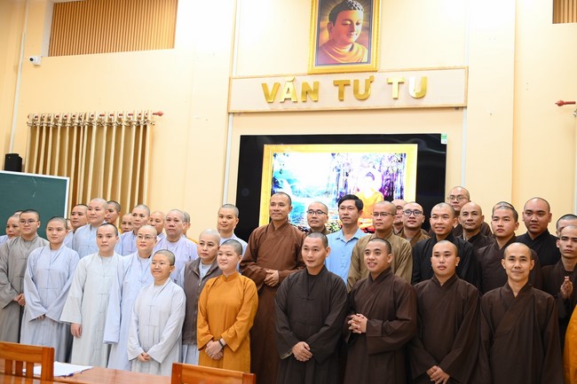 Quỹ đào tạo Tăng tài Ngộ Chân Tử cúng dường tại trường Trung cấp Phật học tỉnh Bạc Liêu.