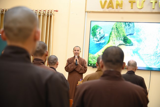 Quỹ đào tạo Tăng tài Ngộ Chân Tử cúng dường tại trường Trung cấp Phật học tỉnh Bạc Liêu.