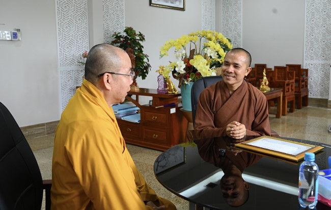 Quỹ đào tạo Tăng tài Ngộ Chân Tử cúng dường tại trường Trung cấp Phật học tỉnh Bạc Liêu.