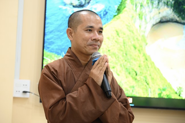 Quỹ đào tạo Tăng tài Ngộ Chân Tử cúng dường tại trường Trung cấp Phật học tỉnh Bạc Liêu.