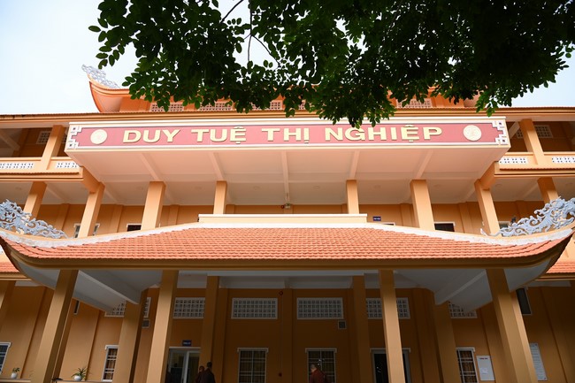 Quỹ đào tạo Tăng tài Ngộ Chân Tử cúng dường tại trường Trung cấp Phật học tỉnh Bạc Liêu.