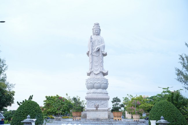 Quỹ đào tạo Tăng tài Ngộ Chân Tử cúng dường tại trường Trung cấp Phật học tỉnh Bạc Liêu.