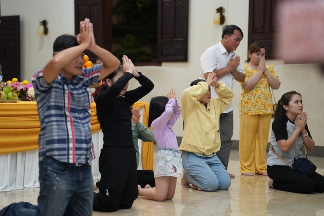 Repentance ceremony on Oct. 14th, year of the Dragon