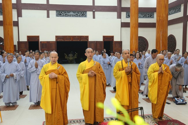 Hoang Phap pagoda Founder-Patriarch Death Anniversary at Giai Lam Pagoda, Ha Tinh Province.