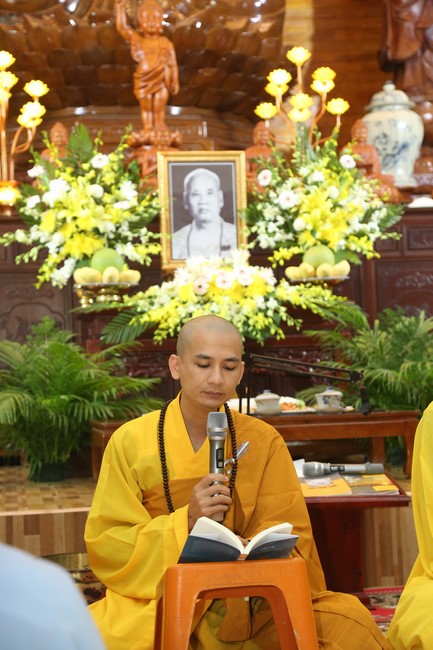 Hoang Phap pagoda Founder-Patriarch Death Anniversary at Giai Lam Pagoda, Ha Tinh Province.
