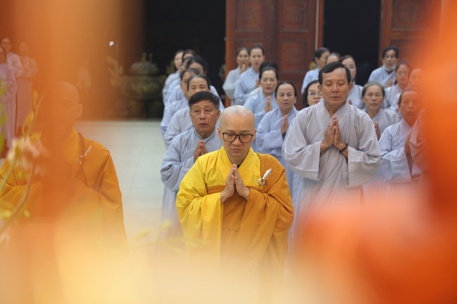 Hoang Phap pagoda Founder-Patriarch Death Anniversary at Giai Lam Pagoda, Ha Tinh Province.