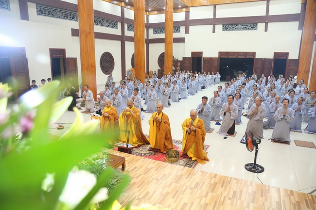 Hoang Phap pagoda Founder-Patriarch Death Anniversary at Giai Lam Pagoda, Ha Tinh Province.