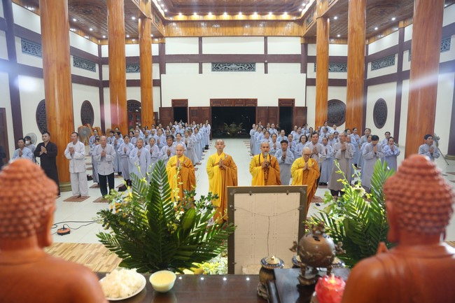 Hoang Phap pagoda Founder-Patriarch Death Anniversary at Giai Lam Pagoda, Ha Tinh Province.