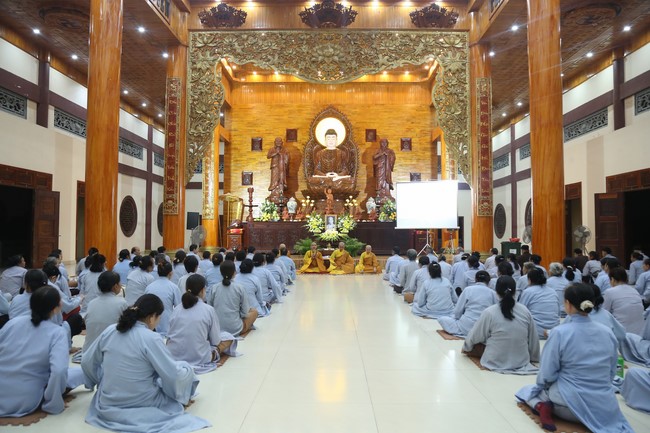 Hoang Phap pagoda Founder-Patriarch Death Anniversary at Giai Lam Pagoda, Ha Tinh Province.